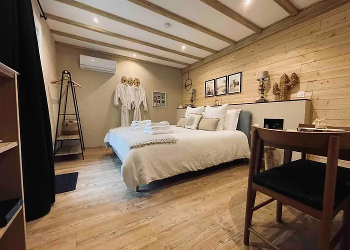 Au Pied De La Montagne, Joli Petit Cocon Avec